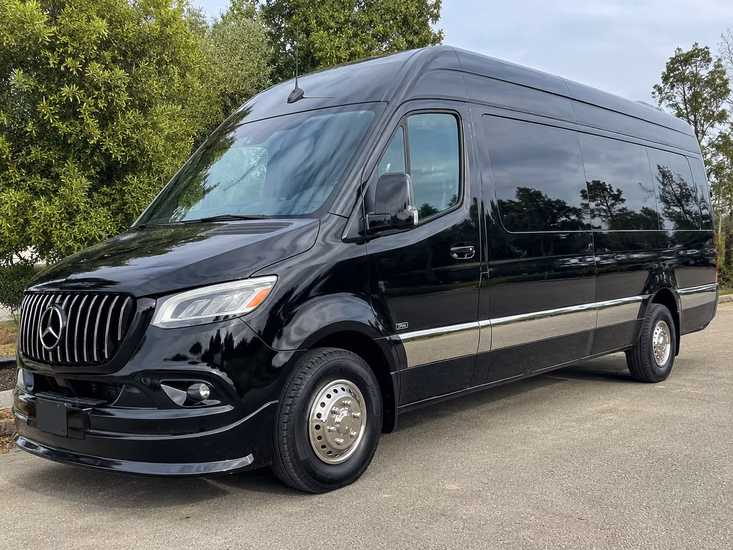 easily book transportation for your next birthday 3