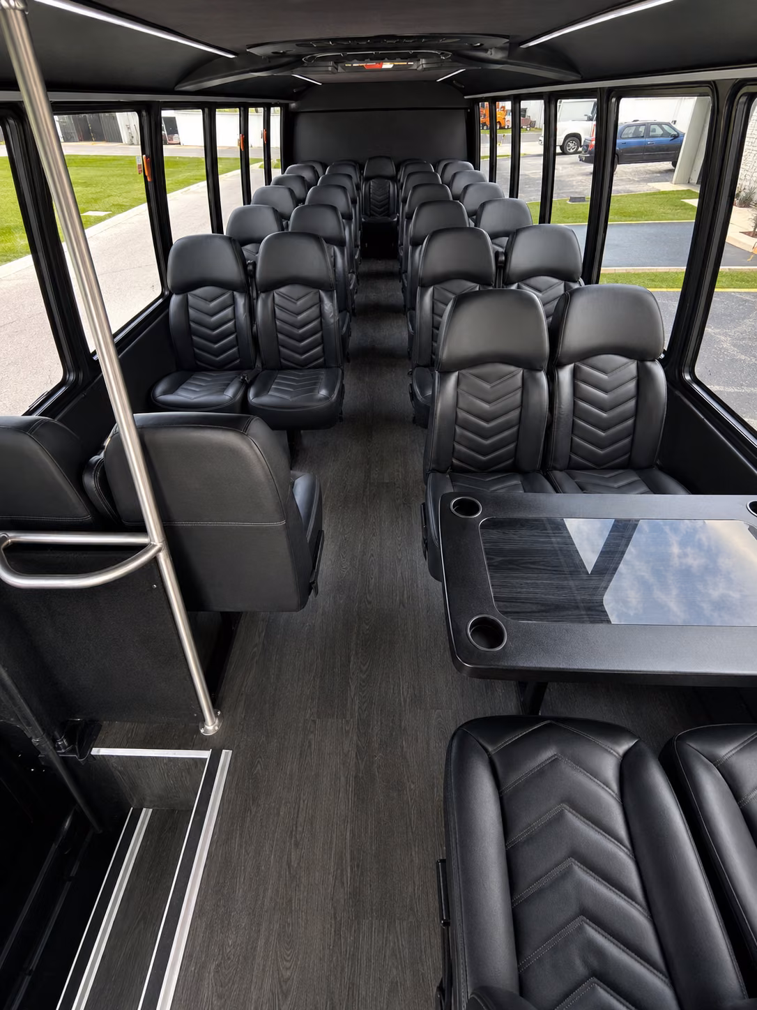 easily book transportation for your next prom 1