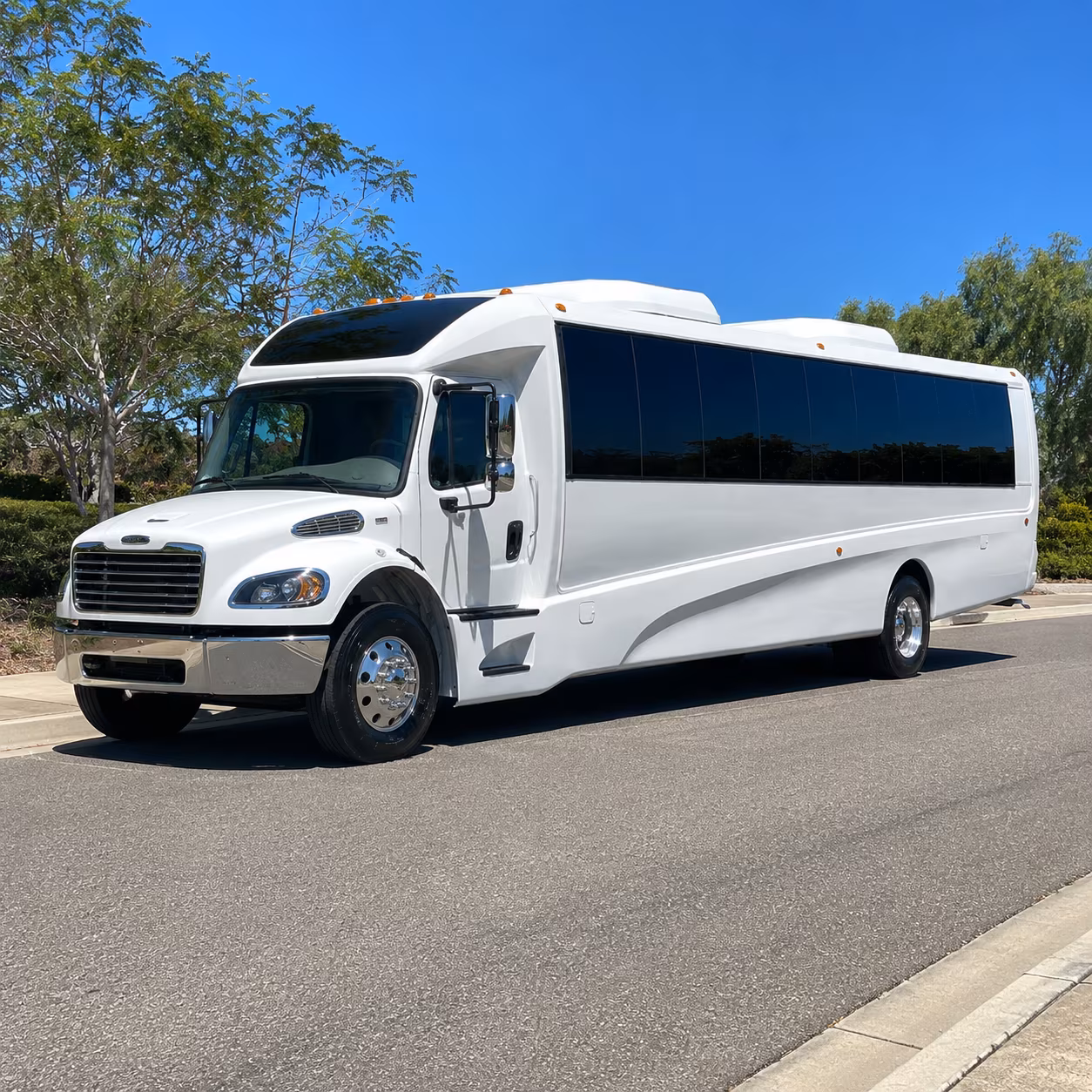 topeka 18 passenger minibus