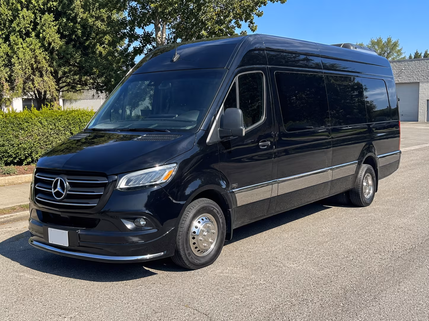 topeka sprinter van with driver