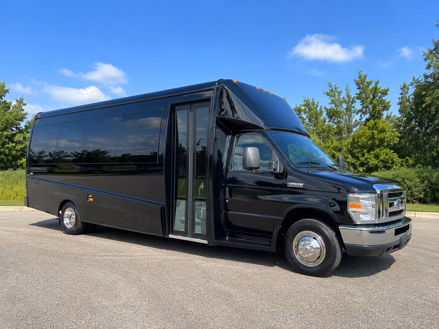 why rent using topekaminibuscompany com